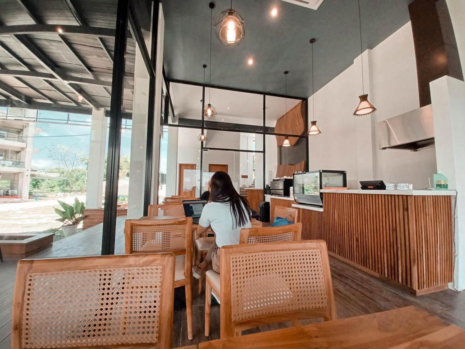 Qm Diving Resort Basdiot 외부 사진